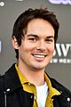 tyler blackburn joins jeanine mason nathan parsons at roswell new mexico premiere 11