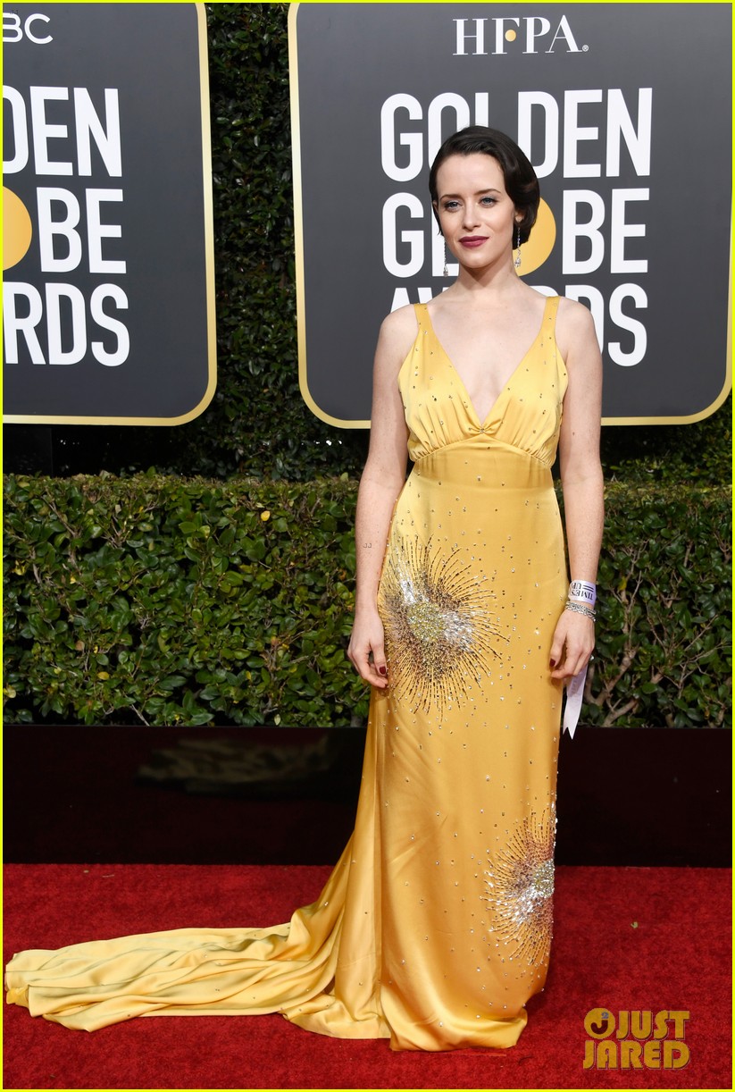 claire foy 2019 golden globes 014207111