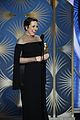 olivia colman thanks my bitches in golden globes acceptance speech 05