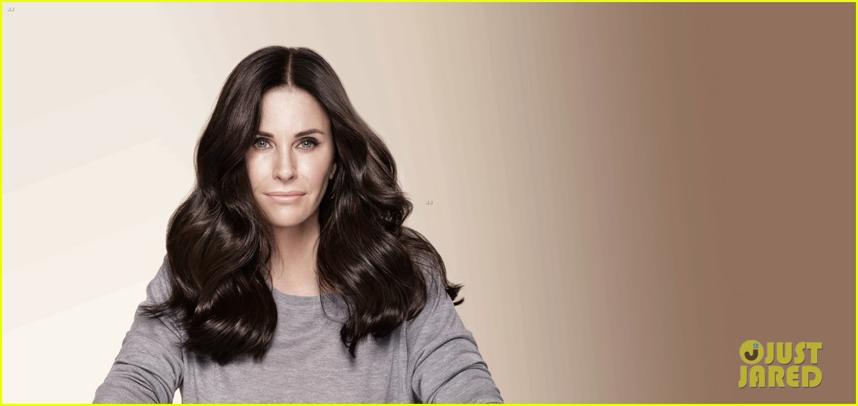courteney cox julianne moore amber heard partner with loreal paris for new beauty campaign 034205364