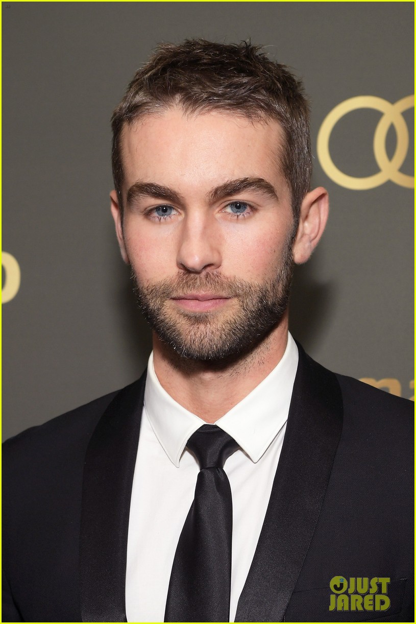 chace crawford tyler hoechlin are studs at golden globes after parties 22