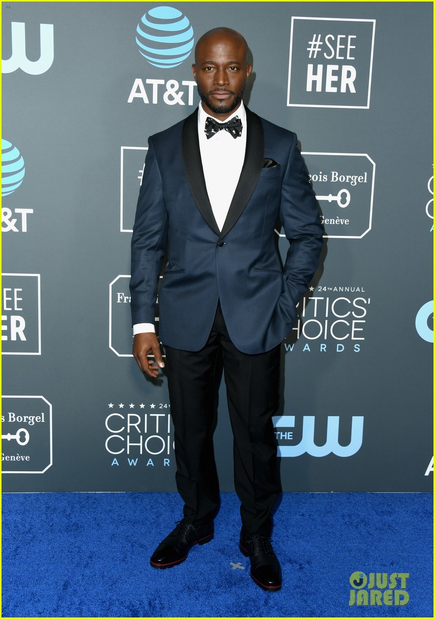 Host Taye Diggs Is So Dapper at Critics' Choice Awards 2019! Photo