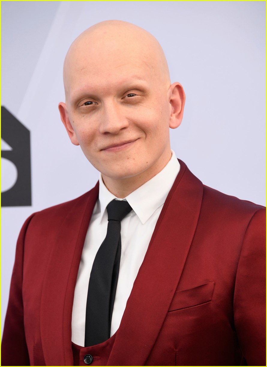 Henry Winkler Joins 'Barry' Cast at SAG Awards 2019! Photo 4218788