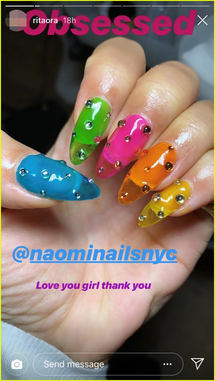 rita ora sports pink suit and rainbow nails for jimmy fallon 014213098