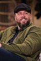 chris sullivan confesses love for mandy moores hubby taylor goldsmith on busy tonight 13