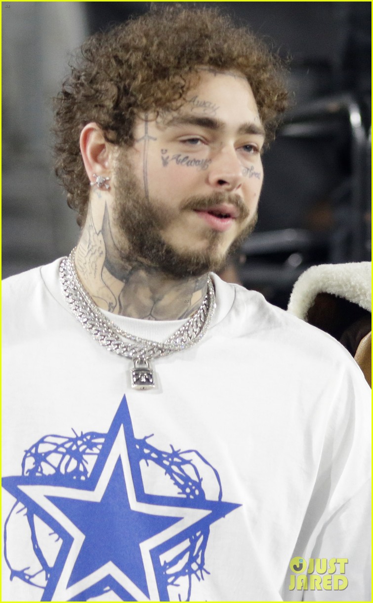Post Malone Hangs With French Montana & YG at Rams vs. Cowboys Game in LA!:  Photo 4210733 | French Montana, Post Malone, YG Photos | Just Jared:  Entertainment News