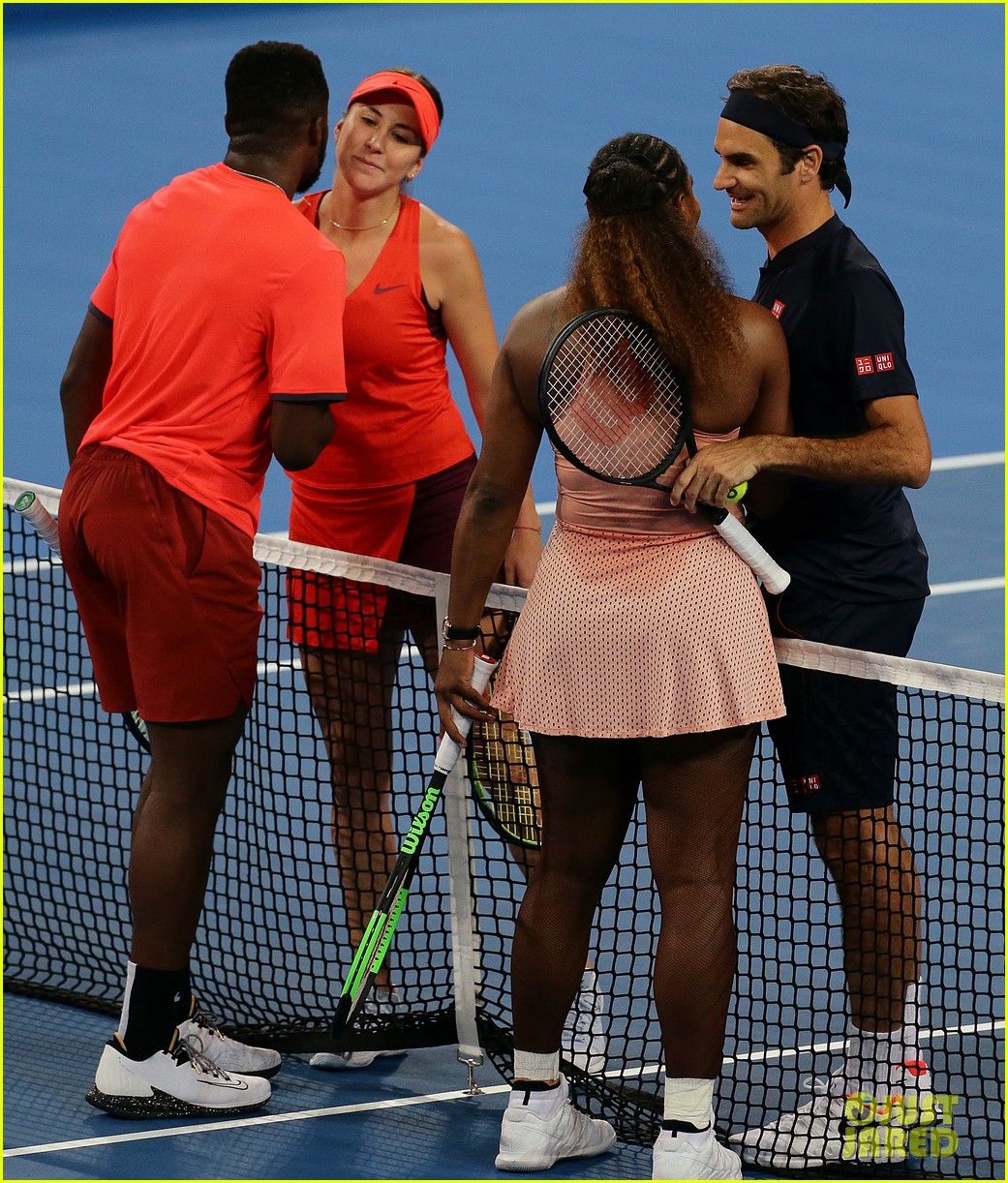 roger federer defeats serena williams in mixed doubles tournament 114204201
