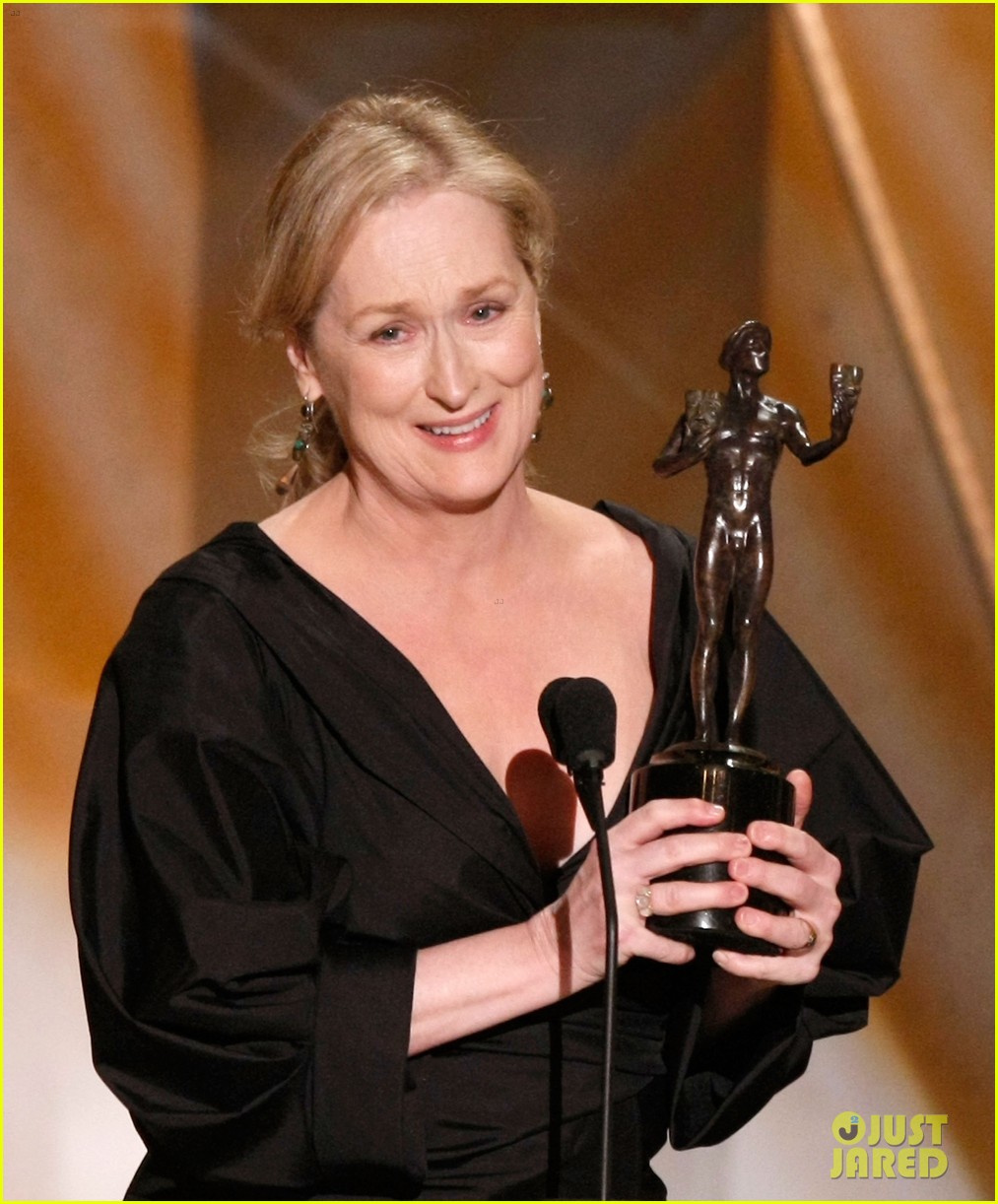 Look Back at the SAG Awards Red Carpet From 10 Years Ago Photo 4217645