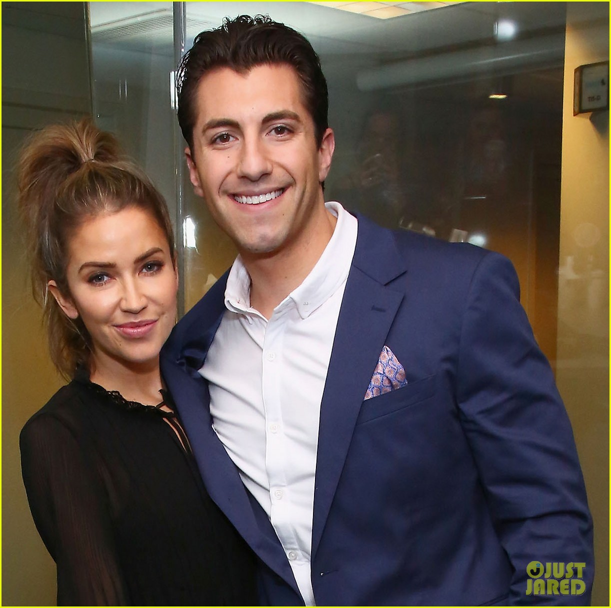 jason tartick and kaitlyn bristowe make first official appearance together 034220627