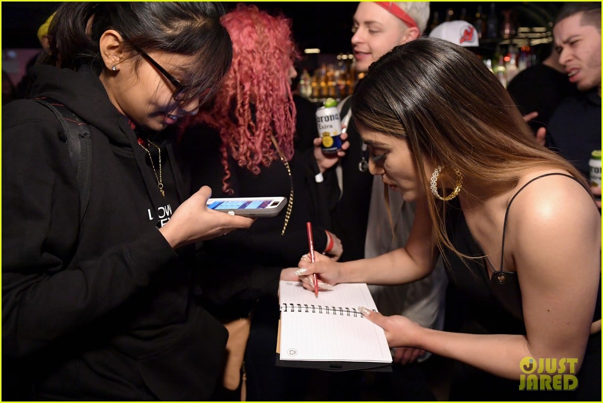 ally brooke low key hangout event 044221393