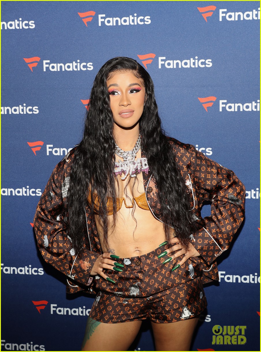 cardi b shows off her abs at fanatics party 01