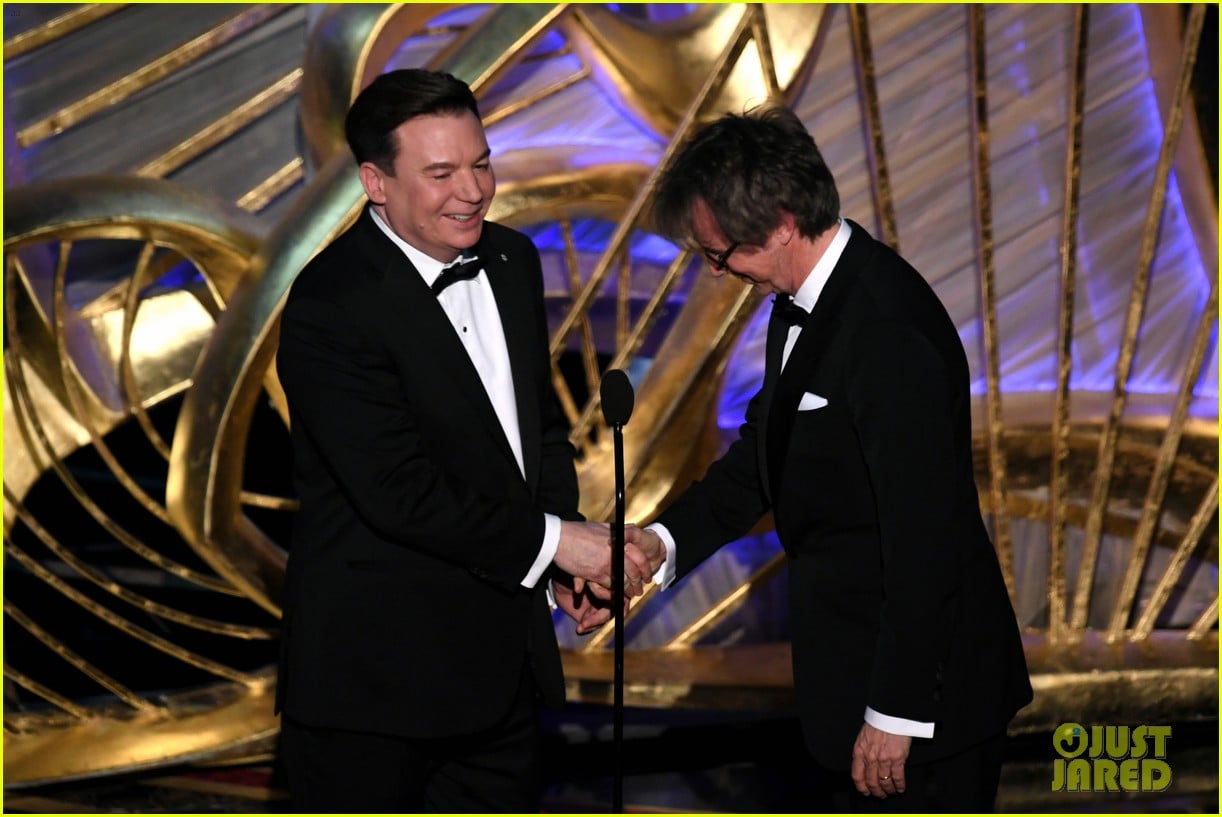 Mike Myers & Dana Carvey Bring 'Wayne's World' to Oscars 2019! Photo