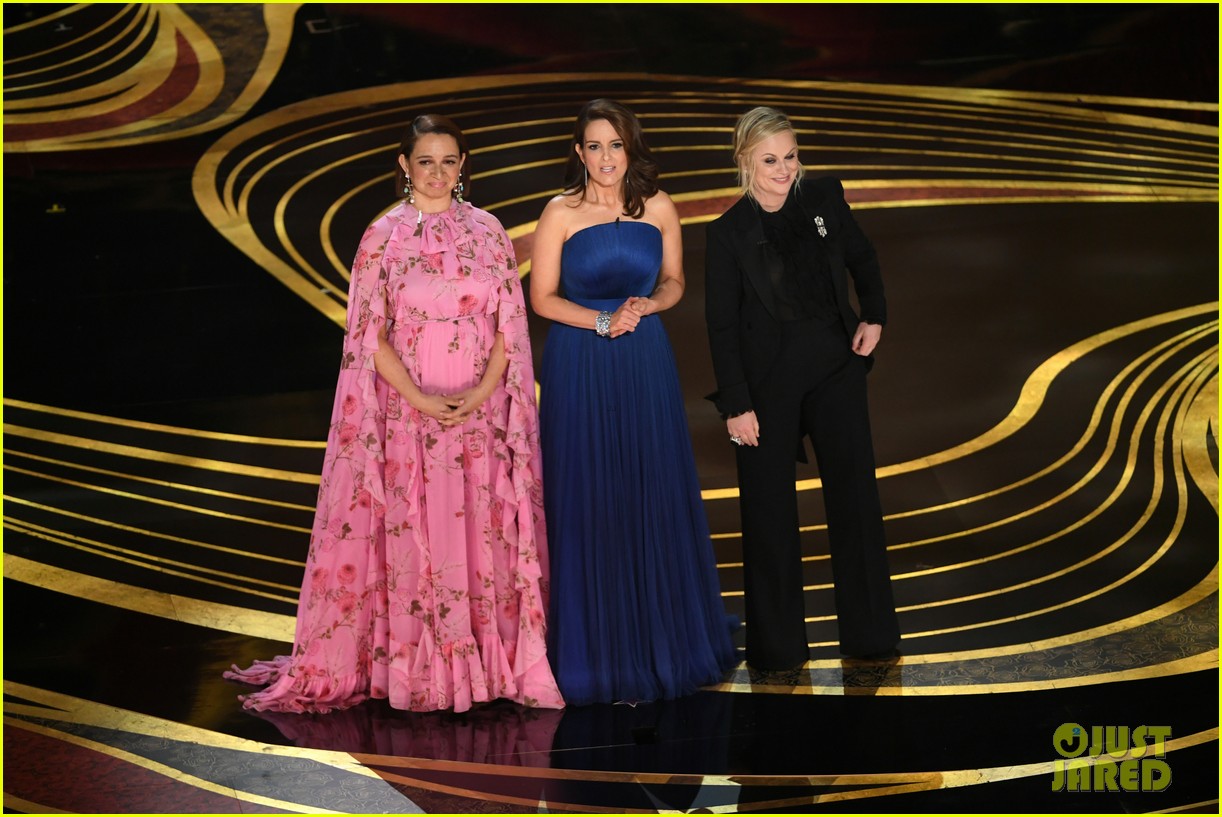 Tina Fey, Amy Poehler, & Maya Rudolph Hilariously Open the Oscars 2019(01)