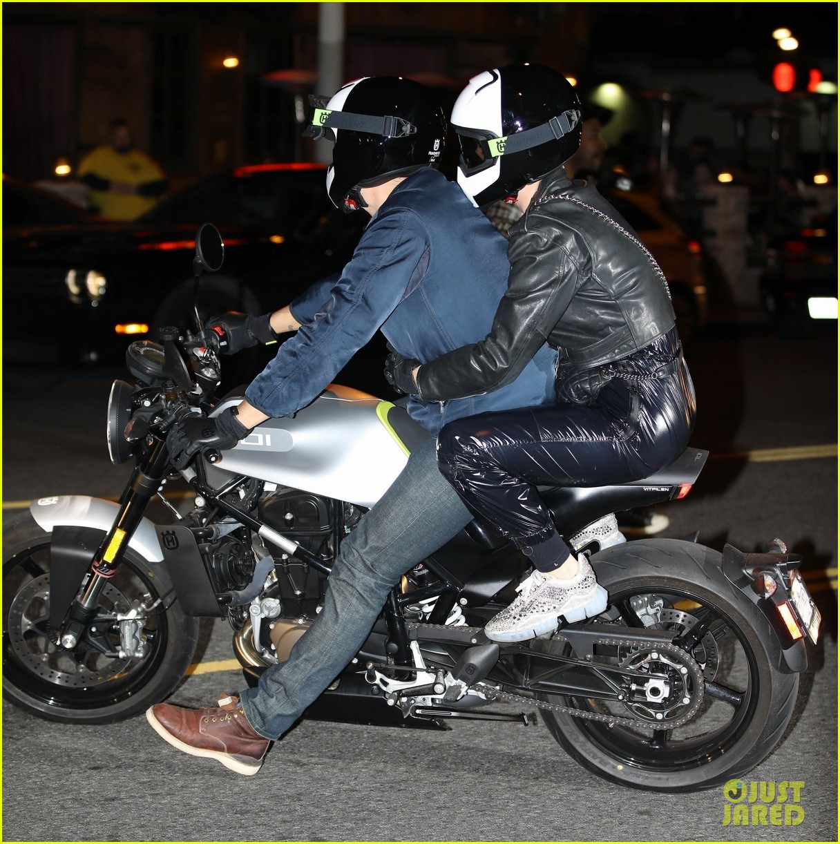 Katy Perry & Orlando Bloom Arrive on Motorcycle for Jennifer Aniston's