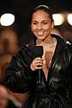 alicia keys plays songs she wishes she wrote on two pianos at once at grammys 2019 04