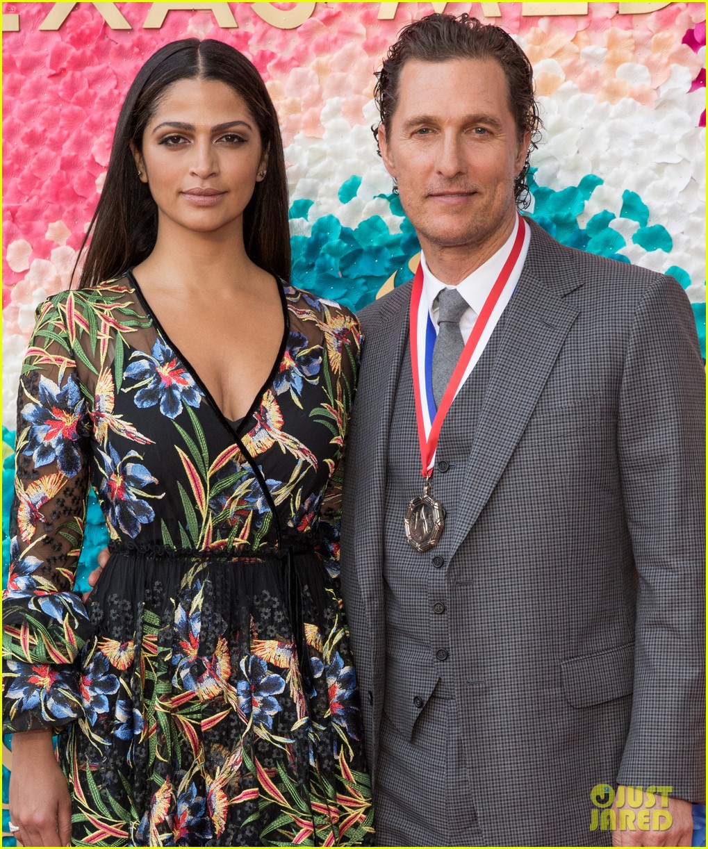 matthew mcconaughey gets honored at texas medal of arts awards with family by his side 01