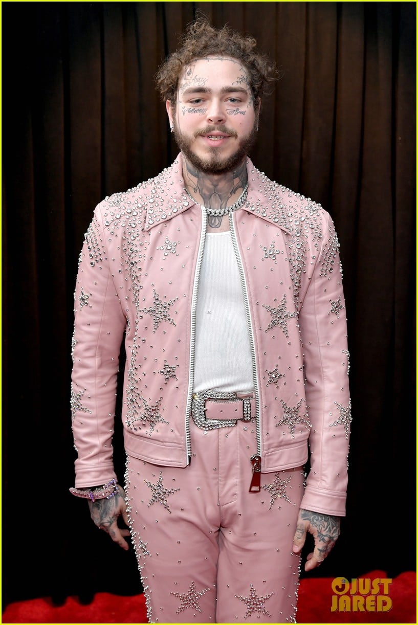 Post Malone Makes a Statement in Pink at Grammys 2019! Photo 4236182