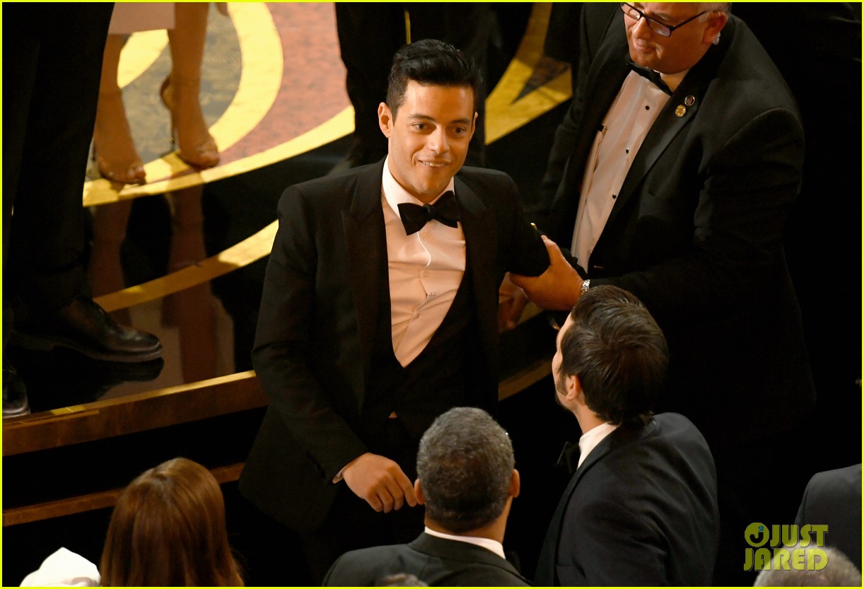 Rami Malek Fell Off the Oscars Stage After Winning! (Photos) Photo