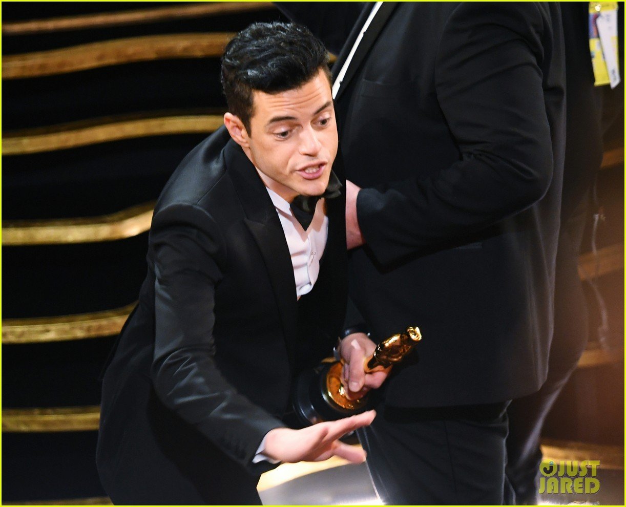 Rami Malek Fell Off the Oscars Stage After Winning! (Photos) Photo