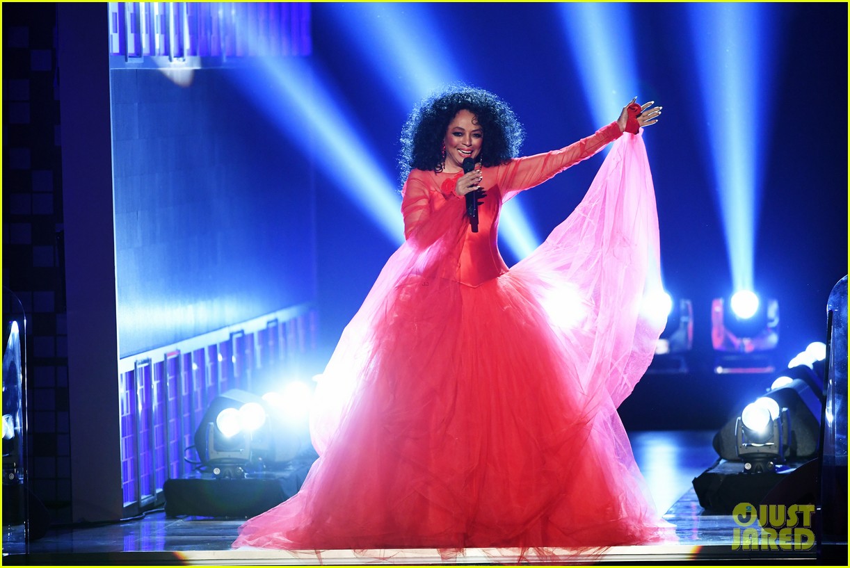 Diana Ross Celebrates 75th Birthday at Grammys 2019! Photo