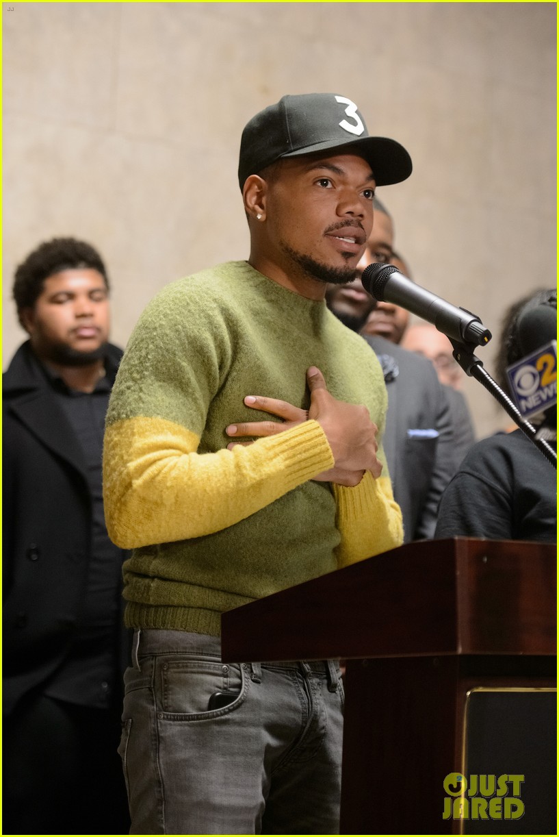 chance the rapper endorses chicago mayor 084260778