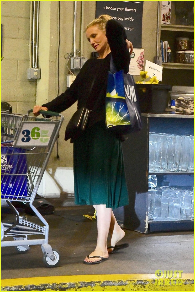 cameron diaz rocks jade green dress for spa day in weho 014253834