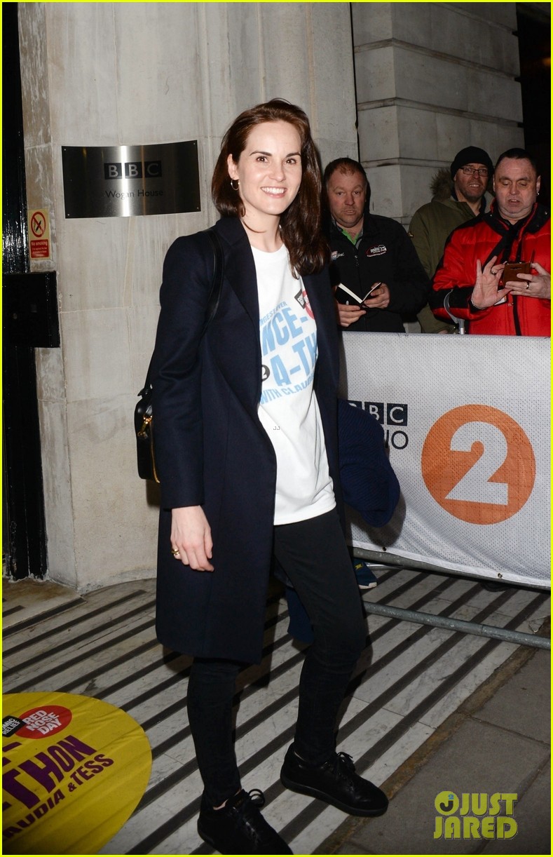 michelle dockery hosts comic relief dance a thon in london 01