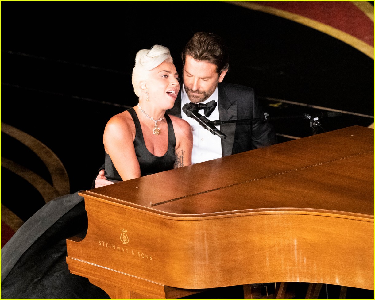 lady gaga bradley cooper shallow number one 11