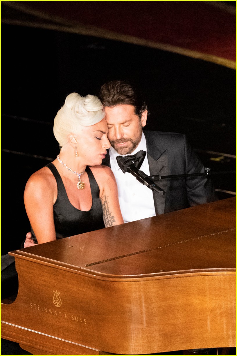 lady gaga bradley cooper shallow number one 124251457