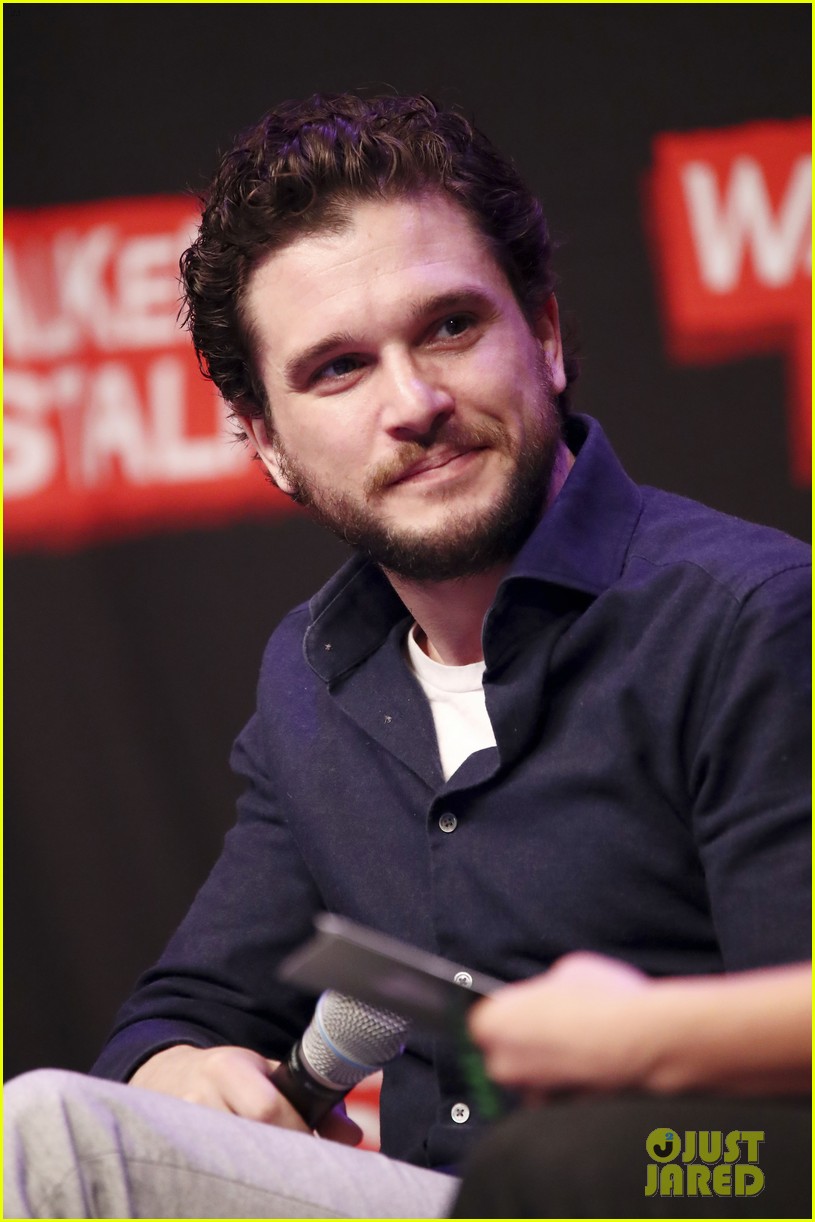 Kit Harington Attends Fan Convention in Berlin! Photo 4261796 Kit