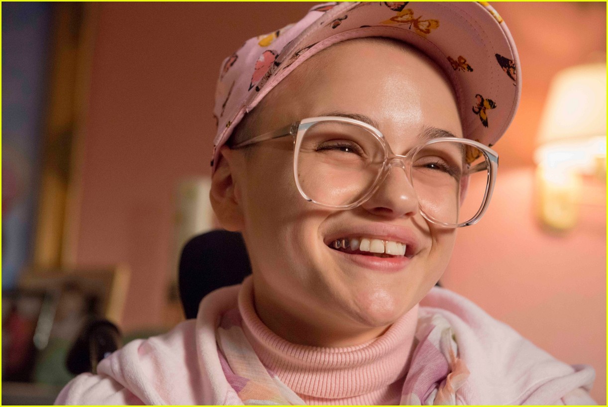 joey king as gypsy on the act 05
