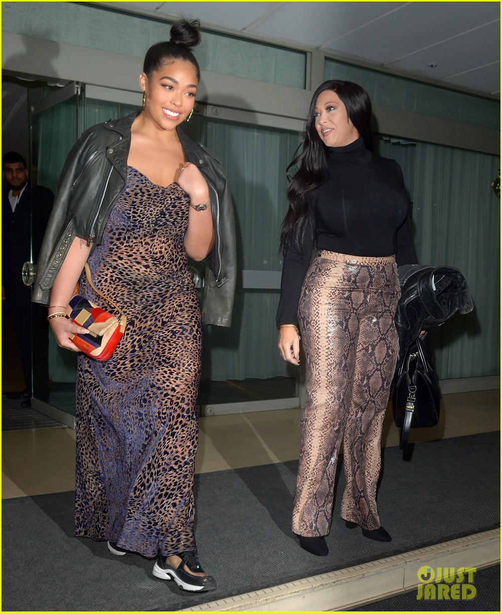 Jordyn Woods Celebrates Mom Elizabeth's Birthday Photo 4265345