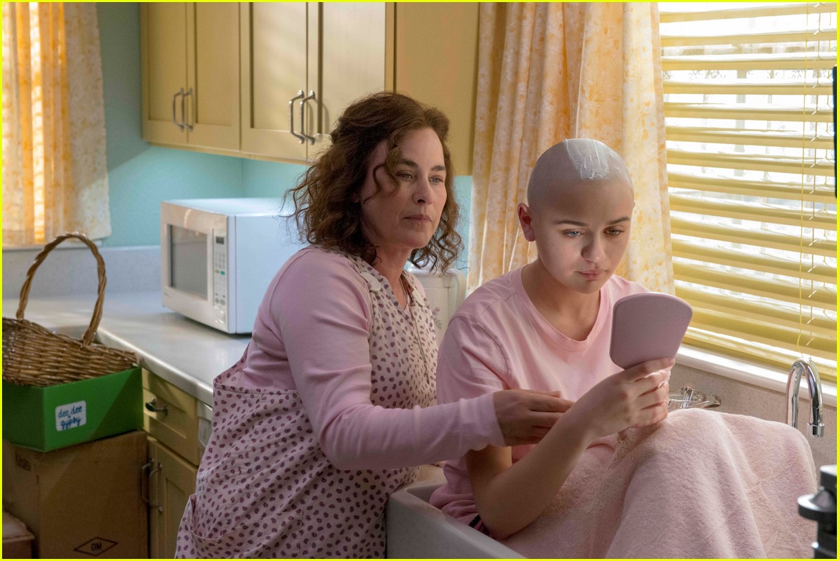 joey king patricia arquette the act 034251391