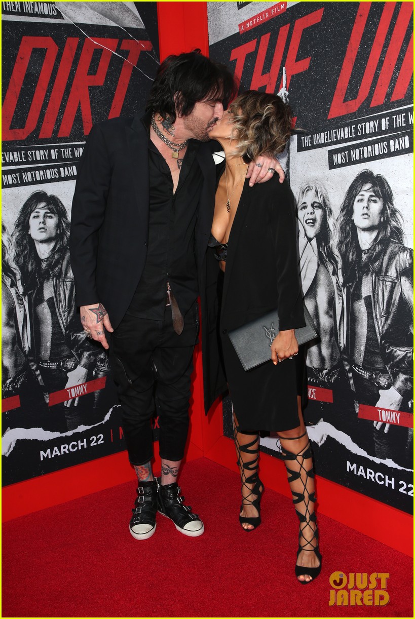 tommy lee wife brittany furlan pack on the pda at the dirt premiere 254259602