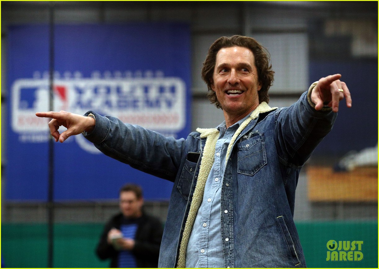 matthew mcconaughey gives advice to high school students 034252333