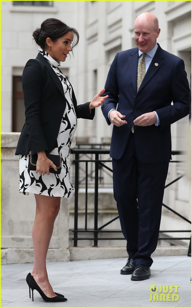 Pregnant Meghan Markle Attends Panel for International Women's Day 2019