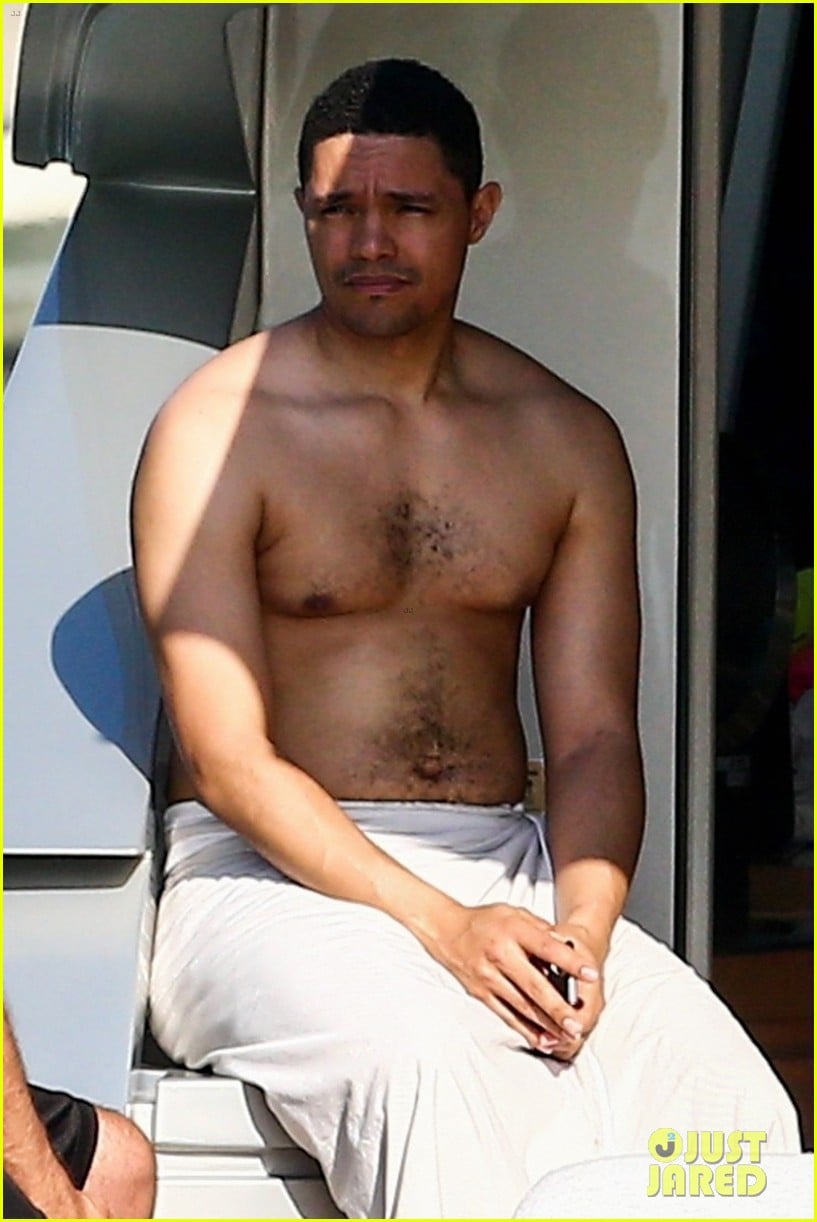 trevor noah goes shirtless on yacht in miami 044258085