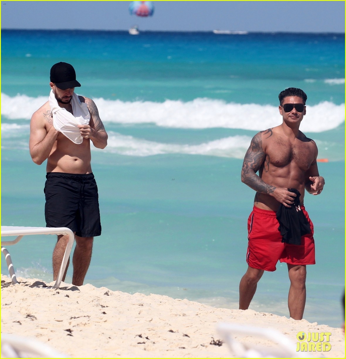 jersey shore pauly d vinny go shirtless in cancun 274260688