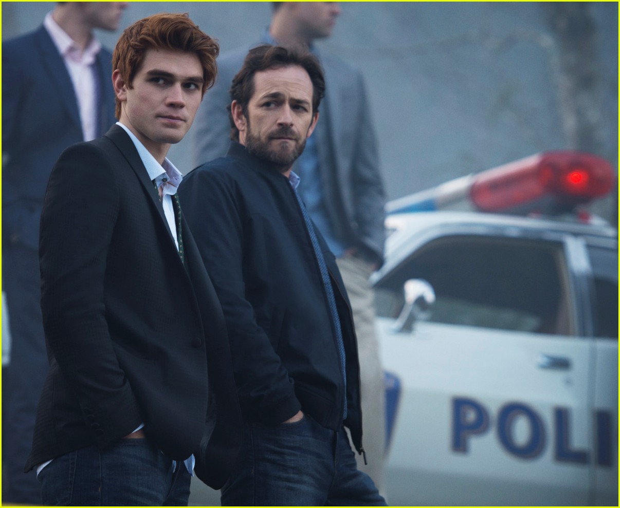 'Riverdale' Shuts Down Production After Luke Perry's Death, The CW