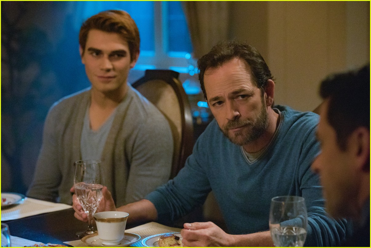 'Riverdale' Shuts Down Production After Luke Perry's Death, The CW