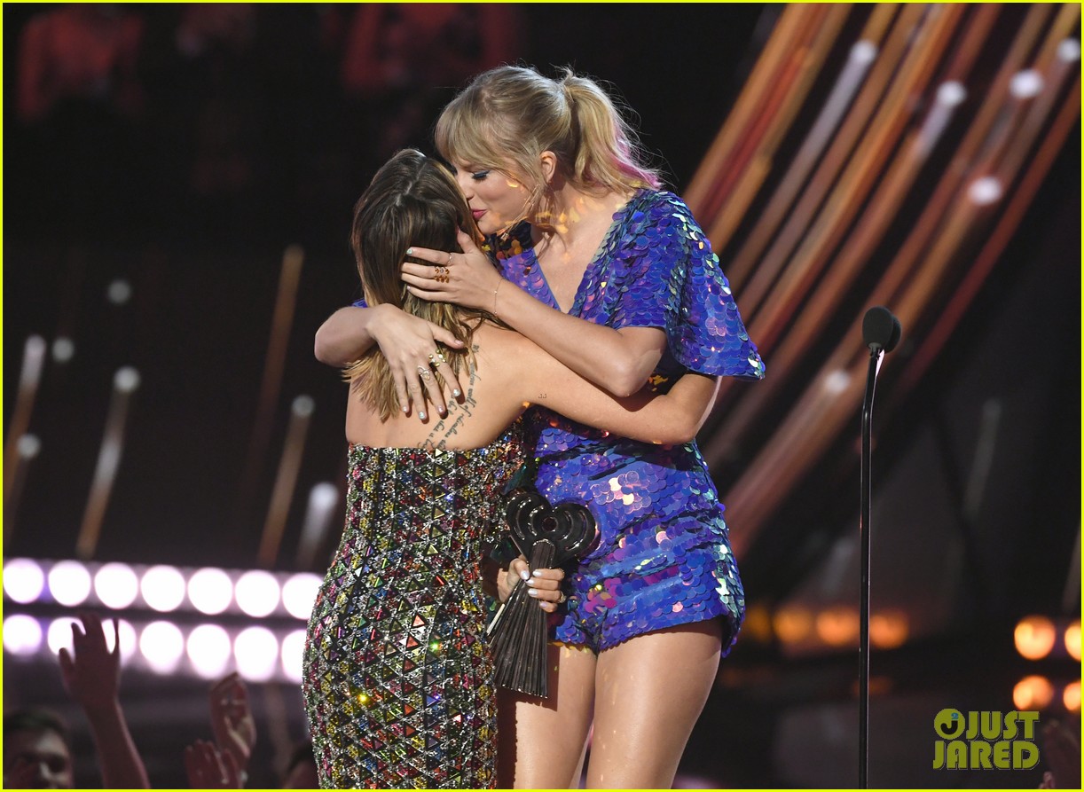 taylor swift iheartradio music awards march 2019 034257119