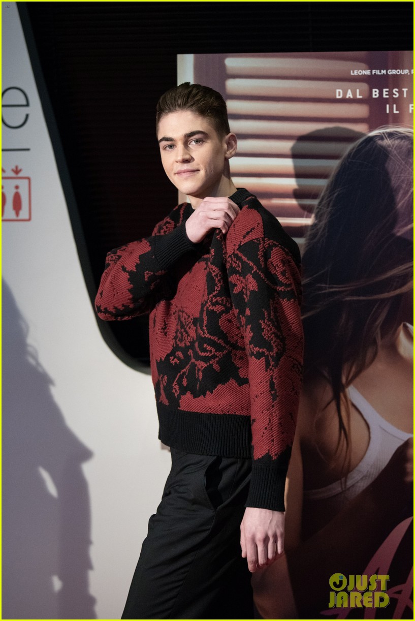 hero fiennes tiffin looks sharp at after photo call in milan 034264699