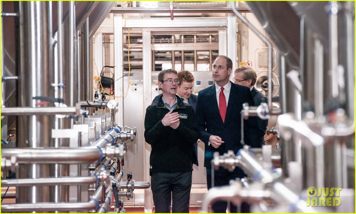 prince william takes tour of new brains dragon brewery in wales 044258052