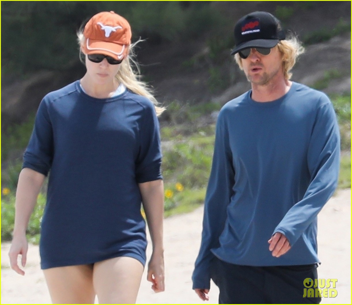 owen wilson and personal trainer caroline lindqvist work out on the beach 024262900
