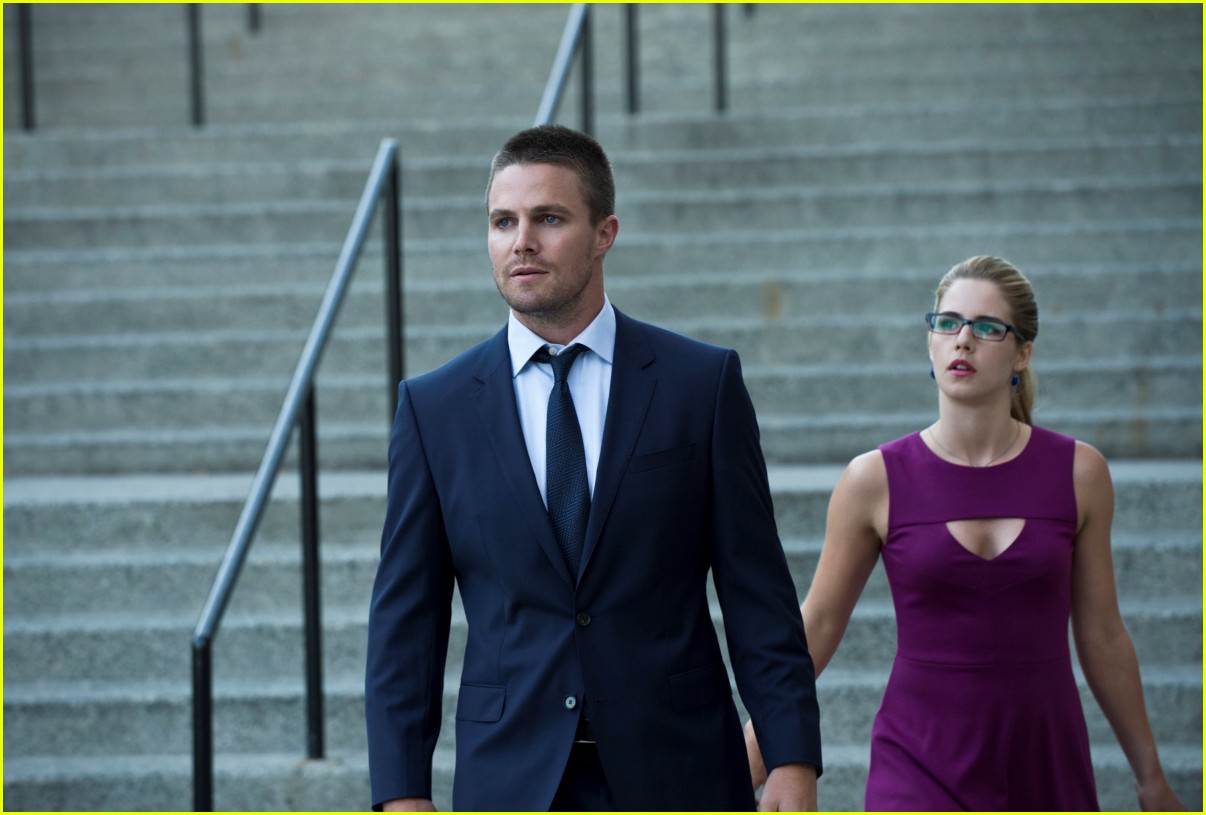Stephen Amell Posts Touching Tribute to Emily Bett Rickards Amid 'Arrow