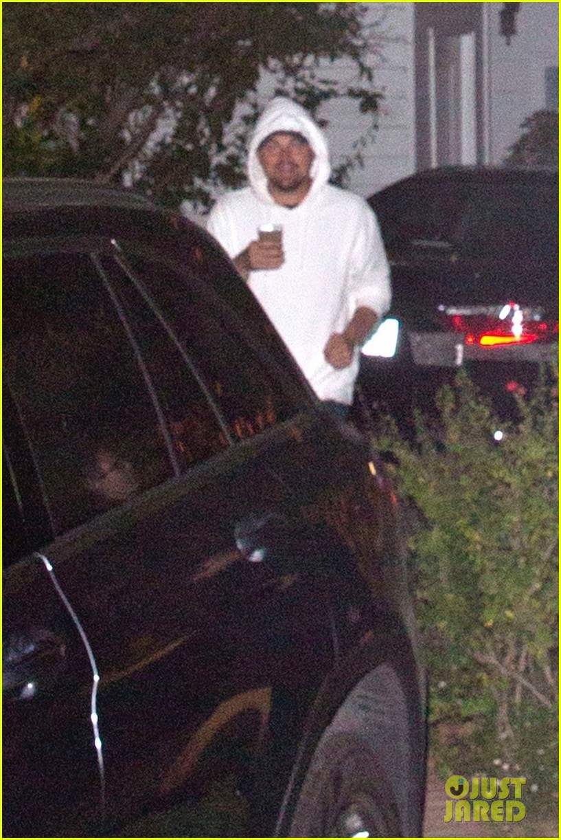 Leonardo DiCaprio Attends Kate Hudson's 40th Birthday Party! Photo