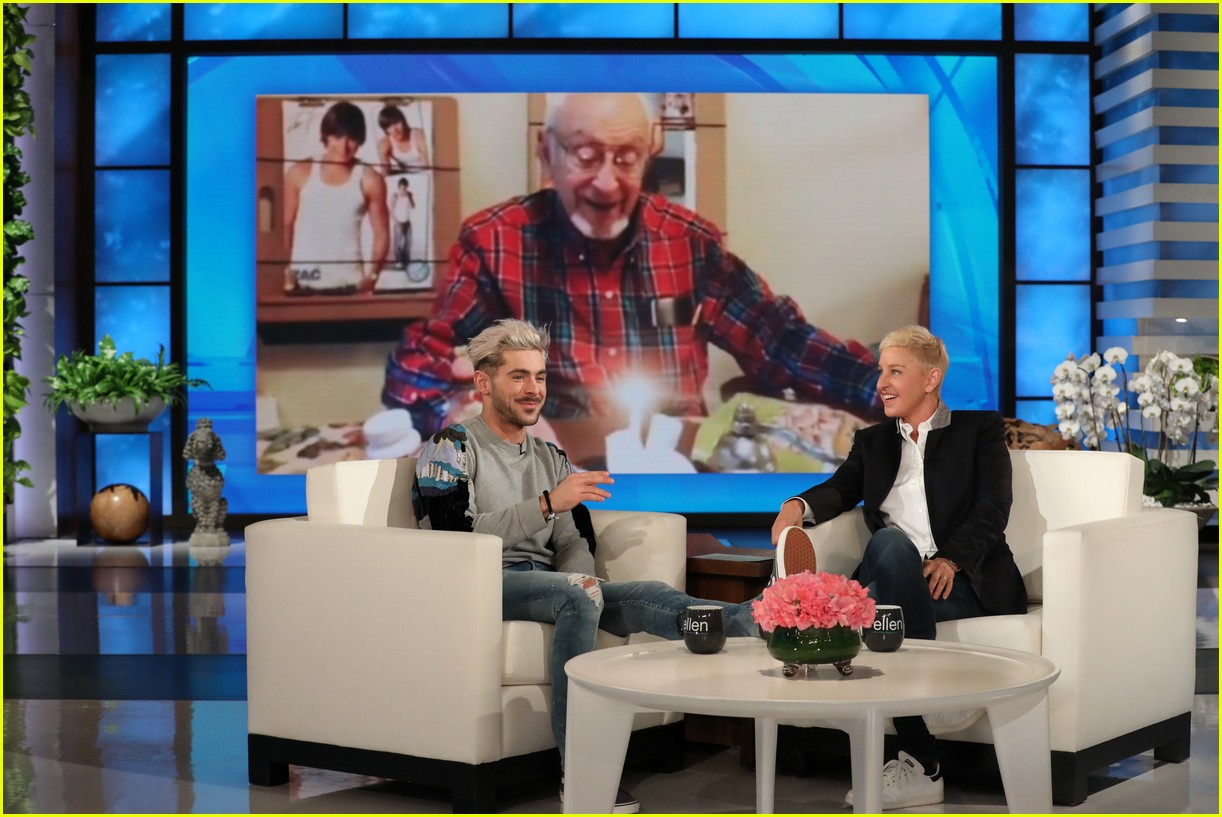 Zac Efron Compares Abs with His Wax Figure on 'Ellen' (Video) Photo