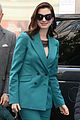 anne hathaway puts fun spin on traditional suit look 09