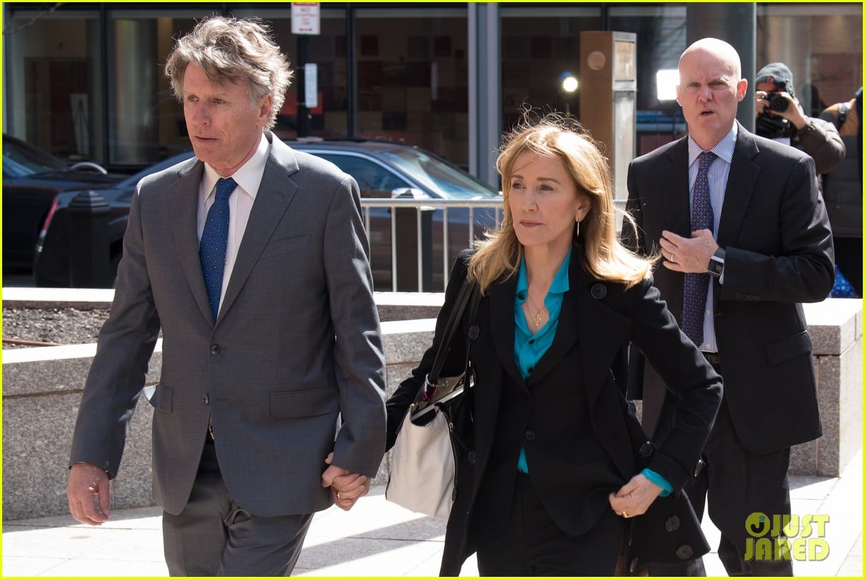 felicity huffman arrives court boston 05