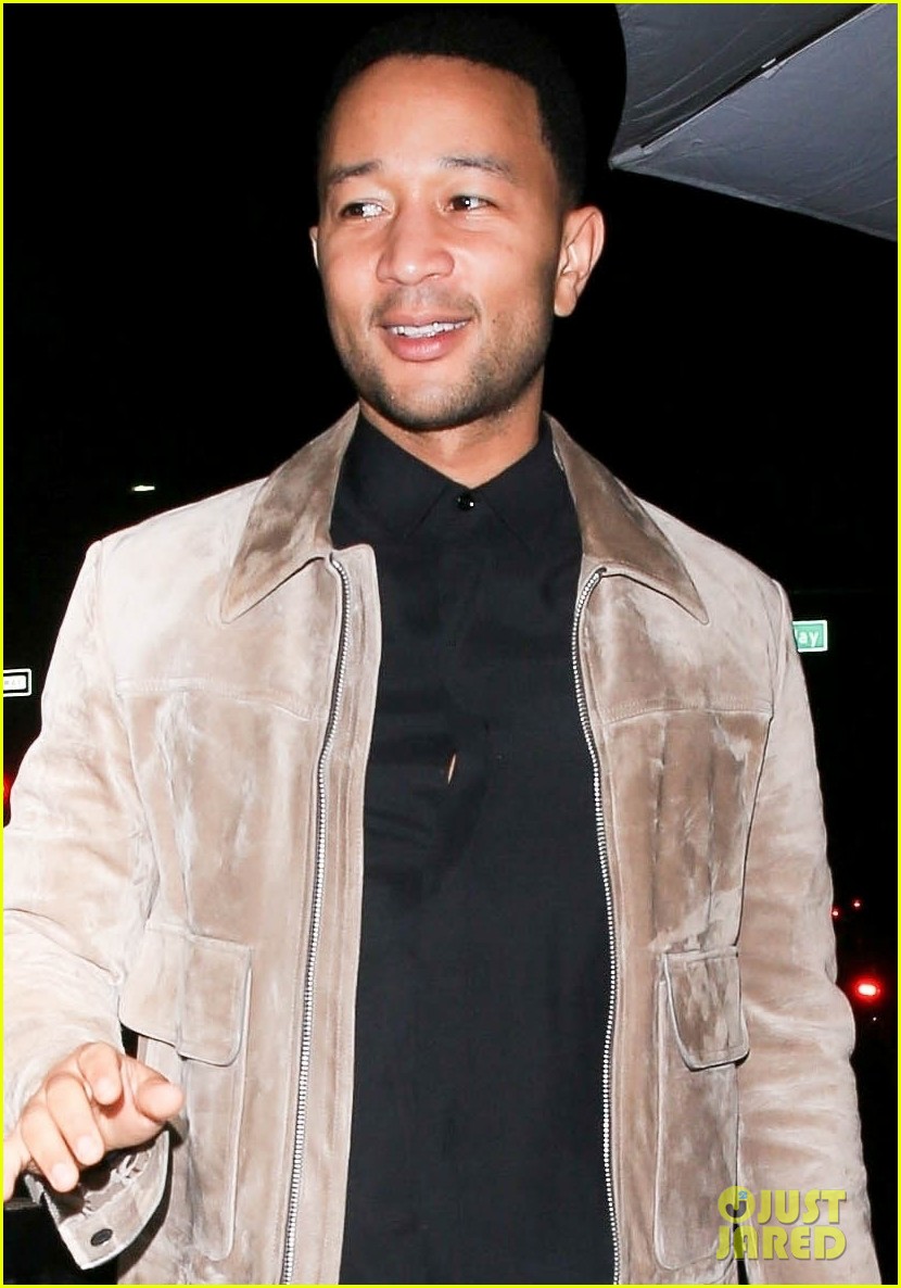 john legend meets up with friend for dinner 024275640